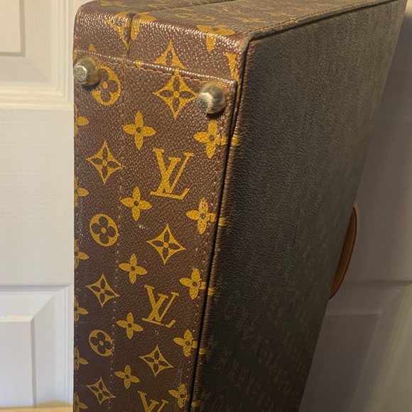 Vintage Louis Vutton Briefcase - Picture 7 of 9